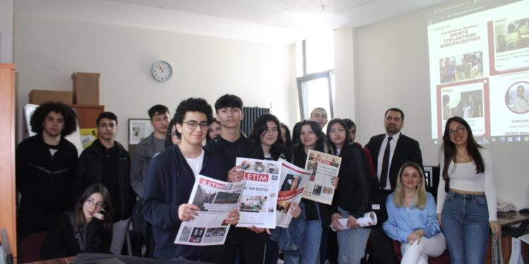 Mehmet Ali Büyükhanlı Mesleki ve Teknik Anadolu Lisesi İletişim Fakültesi’nde