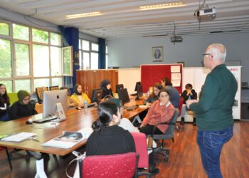 İÜ İletişim Fakültesi Haber Merkezi’nde İç Staj Toplantısı Yapıldı