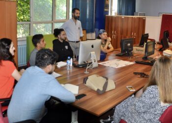 İletişim Fakültesi Haber Merkezi’nde İç Staj Toplantısı Yapıldı 