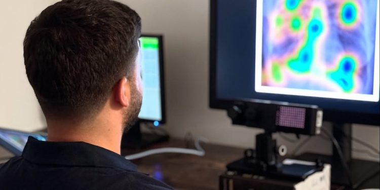 Radyologlara Yardımcı Yapay Zeka: GazeVal