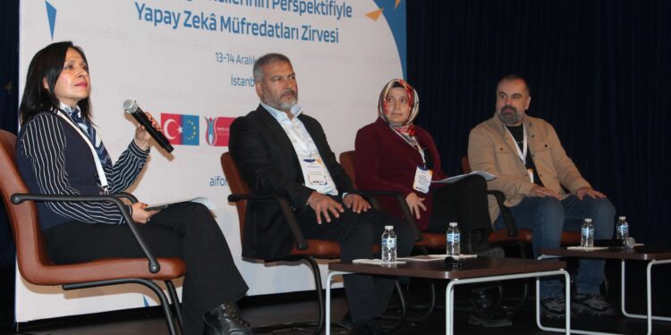 Eğitimden Medyaya Yapay Zekâ Devrimi Masaya Yatırıldı