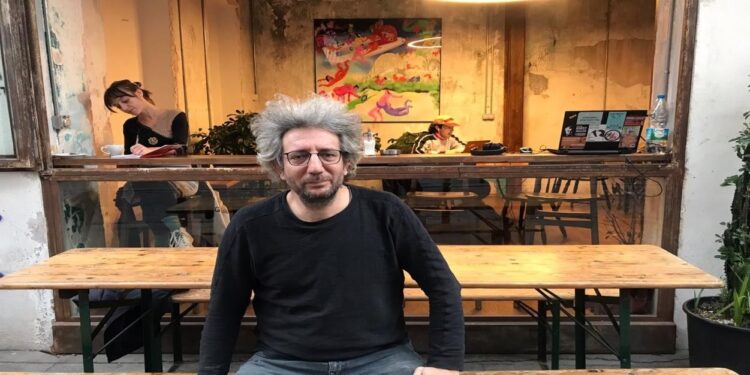 Taraftarların Yaptırdığı Heykel