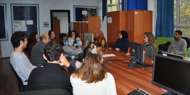 İÜ İletişim Fakültesi Haber Merkezi’nde İç Staj Toplantısı Yapıldı
