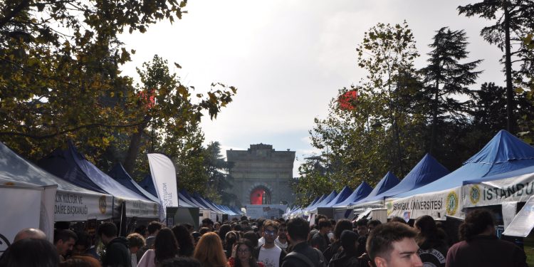 İstanbul Üniversitesi’nde Öğrenci Kulüpleri Tanıtıldı