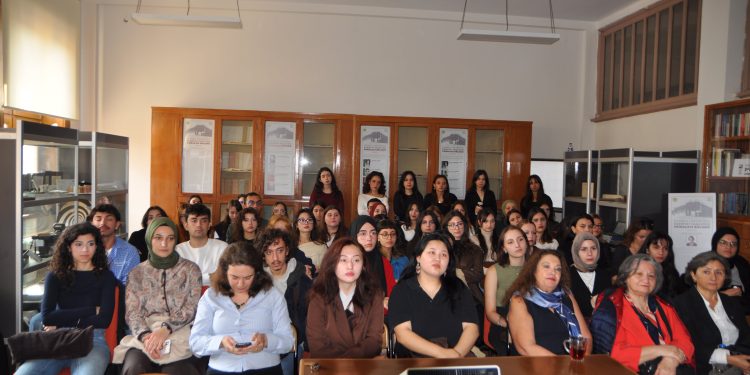 Sema Karakelle Anısına Sempozyum Düzenlendi