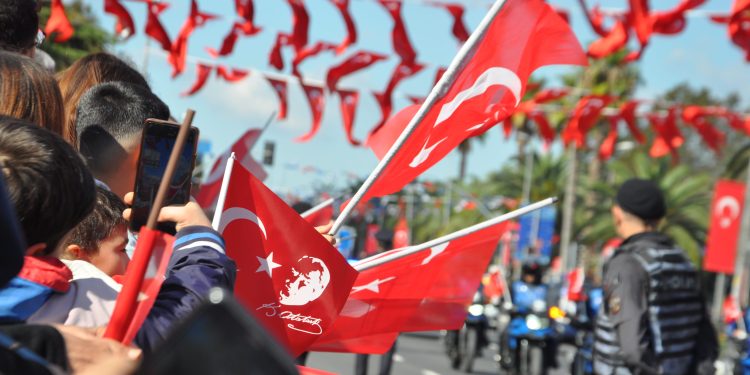 Cumhuriyetin 102’nci Yılında İstanbul’da Coşkulu Kutlama