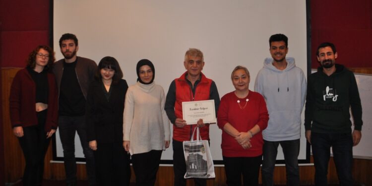 Deniz Salman: “Dili kullanma biçimimiz, karşımızdakine verdiğimiz değeri gösterir”