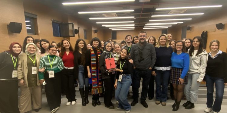 ADforce Etkinliği Kapsamında “Happiness is Your Colorful Ideas” Atölyesi Gerçekleşti