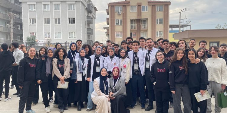 “Genç Yeryüzü Doktorları” Hatay Deprem Bölgesinde