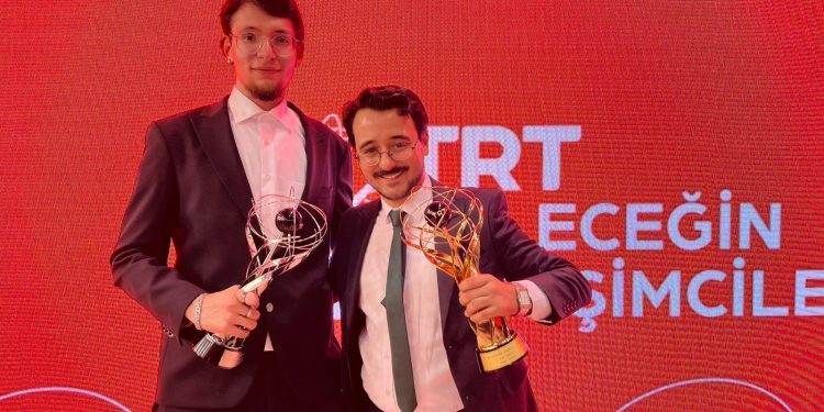 TRT Geleceğin İletişimcileri Yarışması’ndan İstanbul Üniversitesi’ne Ödül