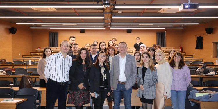 İletişim Sektörü’nde Dijital Dönüşüm ve Yeni Trendler Ele Alındı