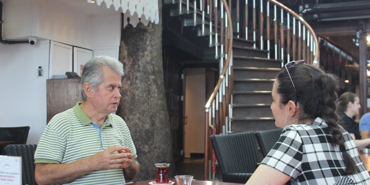 Üç Bölüm, Tek Tutku: İstanbul Üniversitesi’nde Şekillenen Bir Öğretmen Hayatı