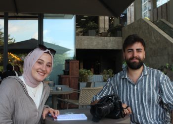 Haberin Görsel Tanıkları: Foto Muhabirlerin Dünyası