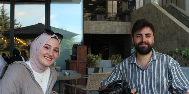 Haberin Görsel Tanıkları: Foto Muhabirlerin Dünyası