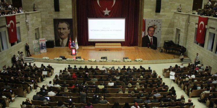 İstanbul Üniversitesi 2023-2024 Öğretim Yılı Akademik Açılış Töreni Gerçekleşti