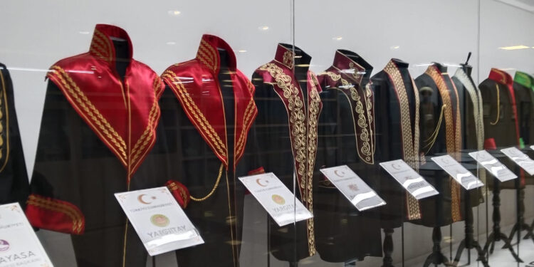 İletişim Fakültesi Gazetecilik Öğrencileri Çağlayan Adliyesi’nde