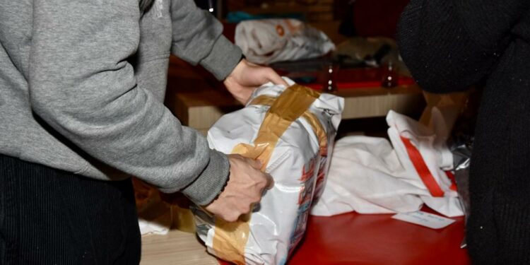 İstanbul Üniversitesi Öğrencilerinden Depremzedelere Destek