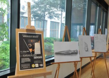 İÜ Rıdvan Çelikel Arkeoloji Müzesi’nde Karakalem Sergisi Açıldı