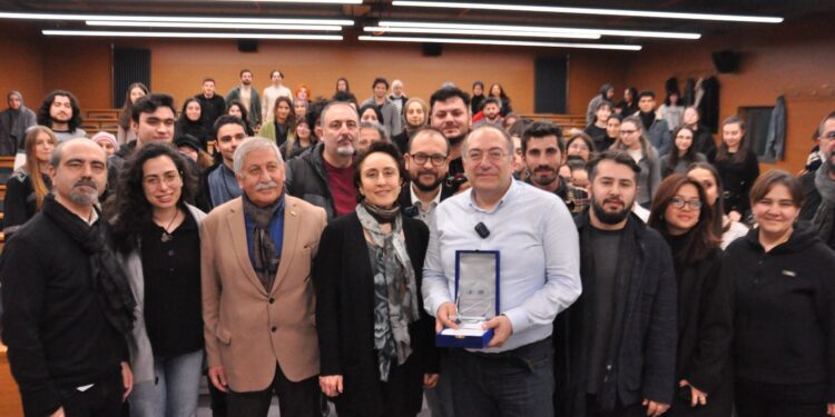 Türk Belgesel Sinemasının İlk Kurumu: İstanbul Üniversitesi Film Merkezi Başlıklı Belgesel Gösterimi ve Söyleşisi Yapıldı