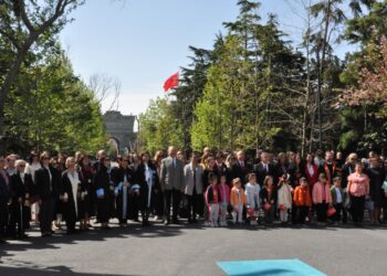 İstanbul Üniversitesi’nde 23 Nisan Ulusal Egemenlik ve Çocuk Bayramı Kutlama Töreni Gerçekleştirildi