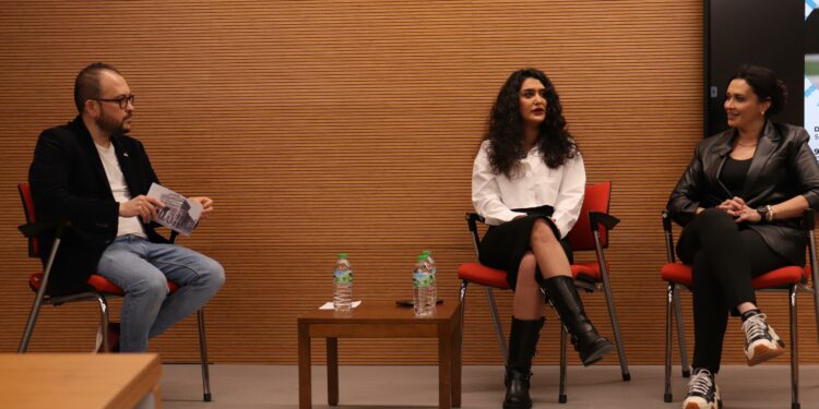 Sahne Arkası: Televizyonda Yapımcılık ve Sunuculuk Etkinliği Gerçekleştirildi