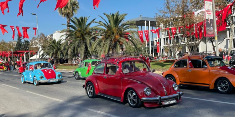 Cumhuriyet 101 Yaşında: Vatan Caddesinde 29 Ekim Çoşkusu