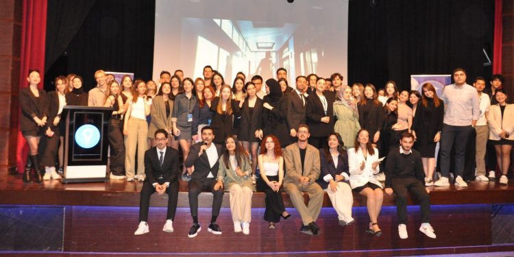 İstanbul Üniversitesi İktisat Kulübü Tarafından 25. Ekonomi Zirvesi Gerçekleşti