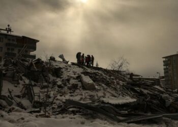 “Burada yol yoktu, sağlam yapı kalmamıştı”