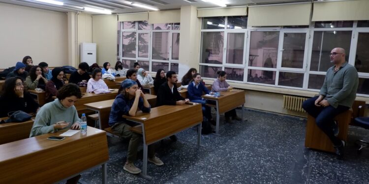 Belgesel Sinema Atölyesi Devam Ediyor