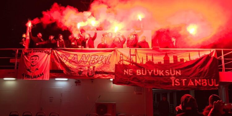 Üniversiteli Taraftar Grupları