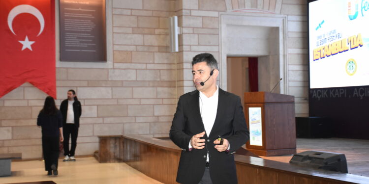 U Fest İstanbul Üniversitesi’nde Öğrencilerle Buluştu