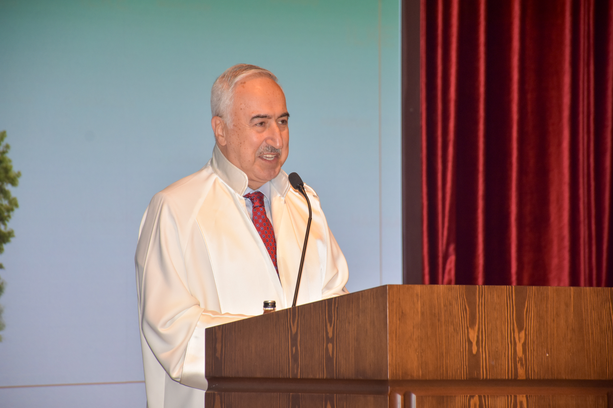 Rektör Prof. Dr. Osman Bülent Zülfikar