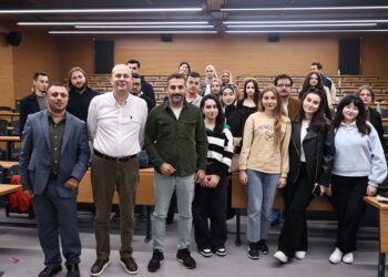 Ekonomi Gazetecisi Fırat İpek İletişim Fakültesi’ne Konuk Oldu