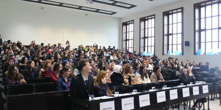 Geleceğin Yetkinlikleri Perspektif’25 Zirvesi’nde Ele Alındı