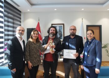 İstanbul Üniversitesi İletişim Fakültesi Altın Portakal Ödülüyle Gururlandı