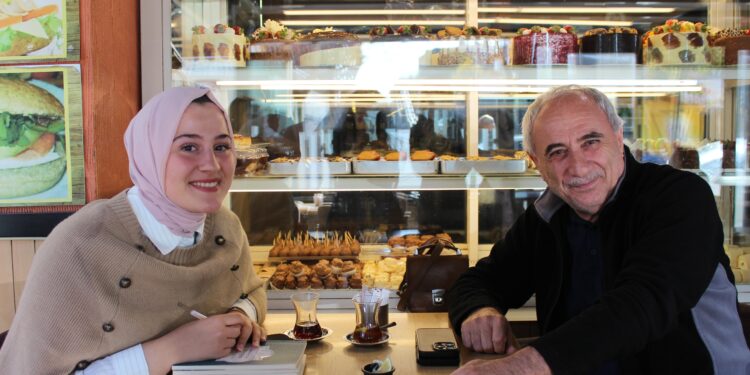 Şiirin İçinde Büyüyen Şair: Nurullah Genç