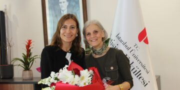 Prof. Dr. Ayşe Melahat Kalay İletişim Fakültesinden Emekli Oldu