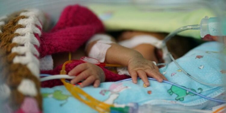 Prematüre Bebekleri Koruyan Proje: 28 Dikiş Projesi