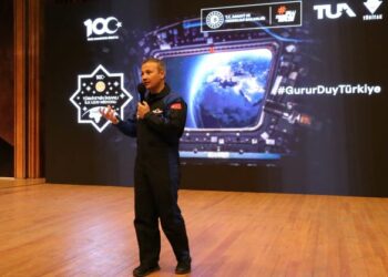 İstanbul Üniversitesi’ne Uzaydan Gelen Misafir; Alper Gezeravcı