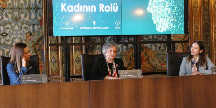 İstanbul Üniversitesi’nde 8 Mart Dünya Kadınlar Günü Programı Düzenlendi