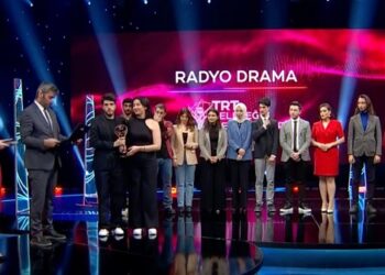 İletişim Fakültesi Öğrencileri, TRT Geleceğin İletişimcileri Yarışması’ndan Ödüllerle Döndü