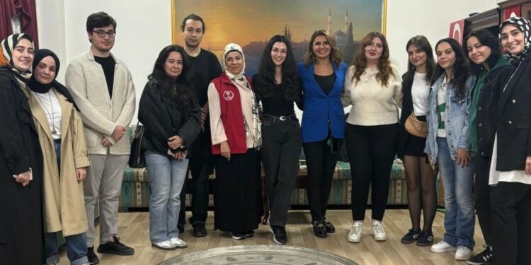 TRT Muhabiri Nurgül Dönmez Gençlere Deneyimlerini Anlattı