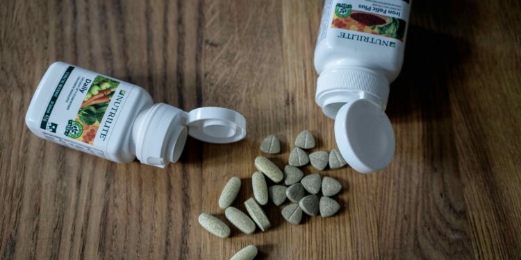 Üniversitelilerde Vitamin ve Takviye Kullanımı Yaygınlaşıyor