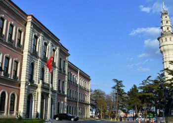 Tarihin Kalbinde Yer Alan İstanbul Üniversitesi Rektörlük Binası