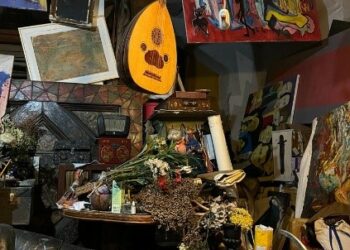 Çukurcuma’dan Dünya’ya Açılan Kapı: Ressam Avni Akmehmedoğlu