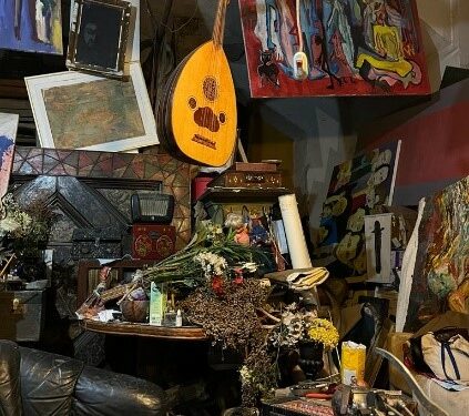 Çukurcuma’dan Dünya’ya Açılan Kapı: Ressam Avni Akmehmedoğlu