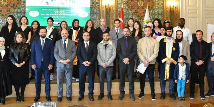 “Yabancı Öğrenciler Türkiye ile Köprü Kuruyor”