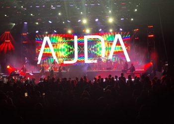 Süperstar’dan ”Süper” Sahne