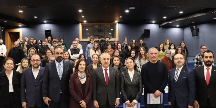 Metin Erksan Cep Sineması Açıldı