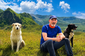 trekking